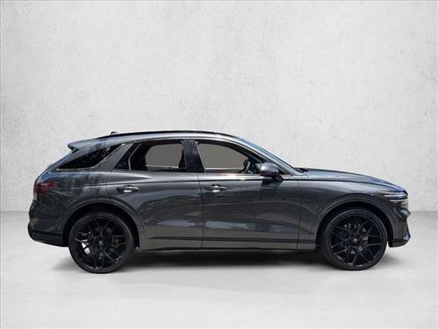 Used 2022 Genesis GV70 3.5T Sport w/ Sport Prestige Package AWD/4WD image 4