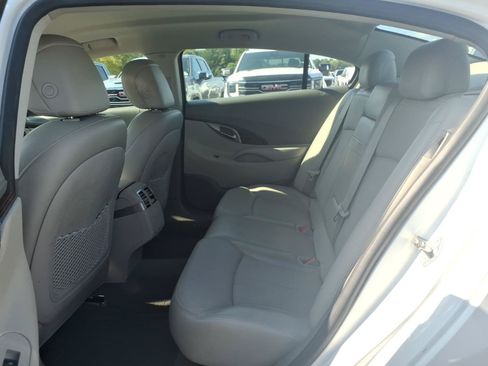 Used 2010 Buick LaCrosse CXL w/ Luxury Package FWD image 20