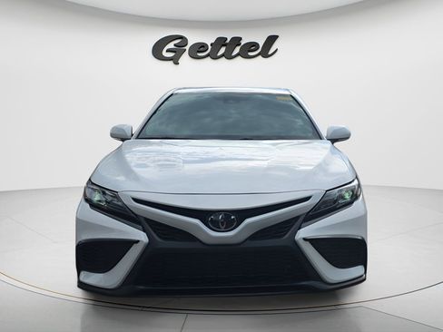 Used 2024 Toyota Camry SE FWD image 2