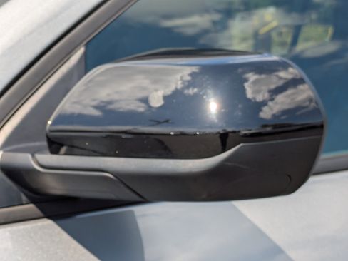 Used 2025 GMC Terrain Elevation image 32