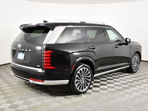 Used 2026 Hyundai Palisade Calligraphy AWD/4WD image 6