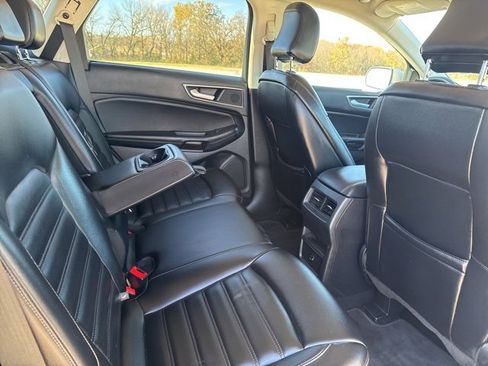 Used 2022 Ford Edge SEL image 18