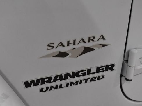 Used 2017 Jeep Wrangler Unlimited Sahara w/ Max Tow Package image 33