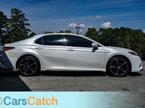 Used 2019 Toyota Camry XSE FWD image 10