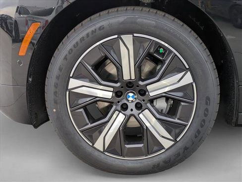 New 2026 BMW iX xDrive45 image 10
