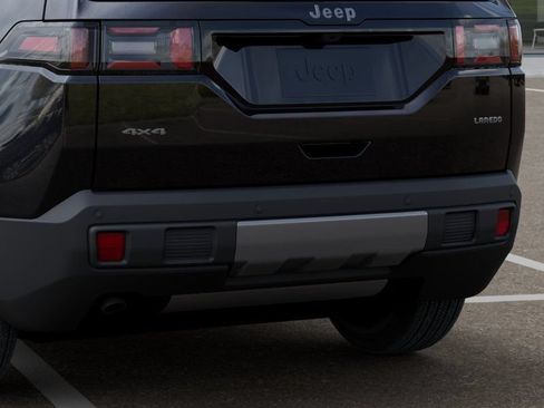 New 2026 Jeep Cherokee Laredo AWD/4WD image 13