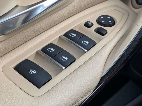 Used 2018 BMW 430i xDrive Convertible image 25