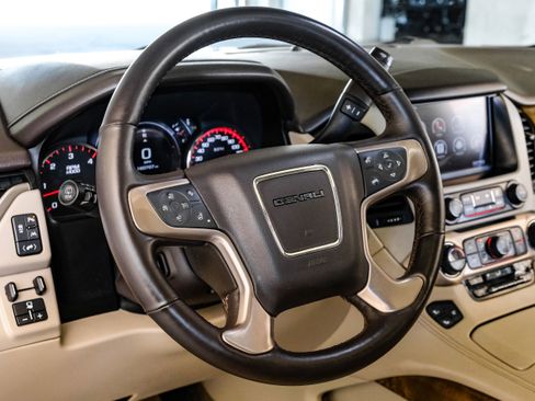 Used 2016 GMC Yukon Denali w/ Open Road Package image 14