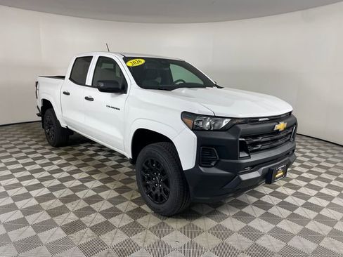 New 2026 Chevrolet Colorado W/T w/ WT Custom Package AWD/4WD image 15