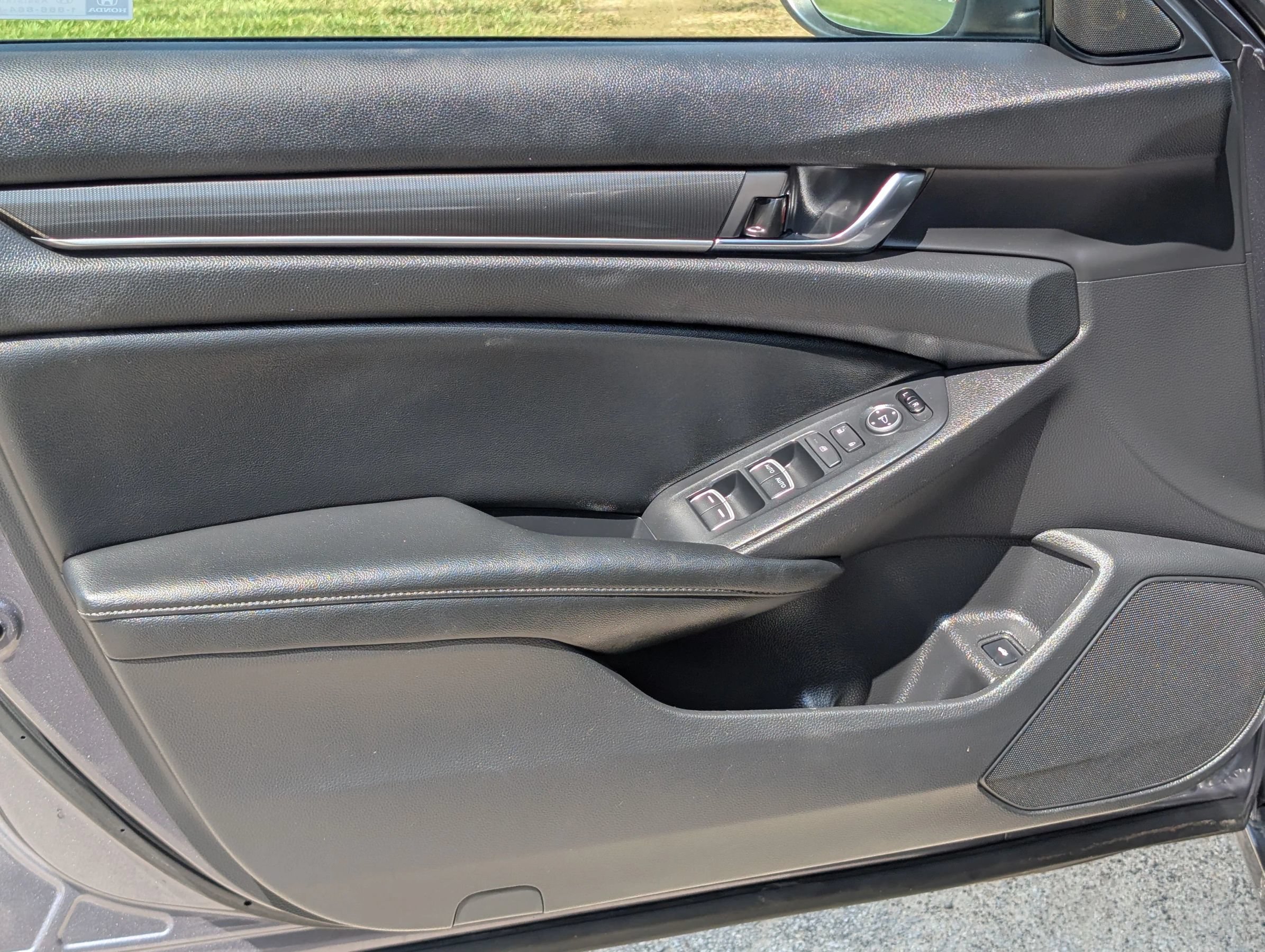 Used 2019 Honda Accord Sport image 17
