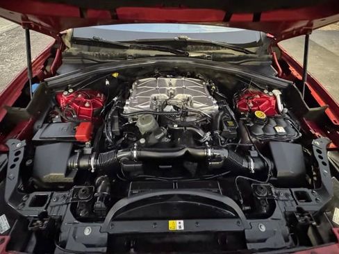 Used 2019 Jaguar F-PACE S image 2