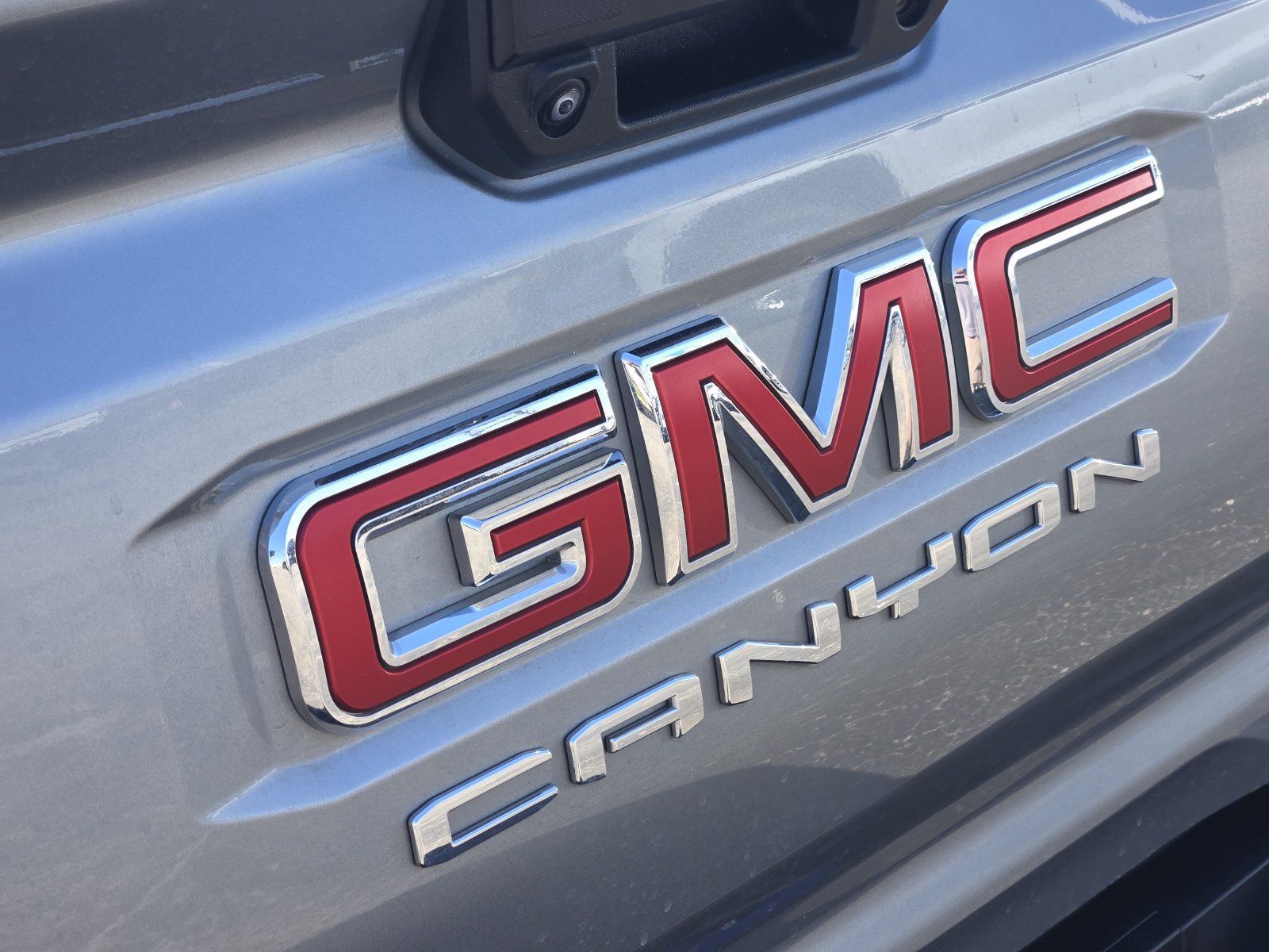 Used 2024 GMC Canyon Elevation w/ Convenience Package RWD image 12