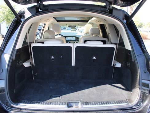 Certified 2023 Mercedes-Benz GLS 450 4MATIC image 35