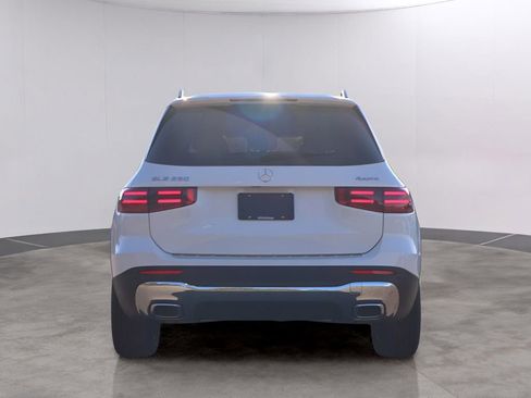 Certified 2026 Mercedes-Benz GLB 250 4MATIC image 6