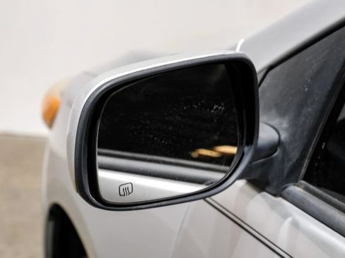 Used 2012 Toyota Corolla LE FWD image 37