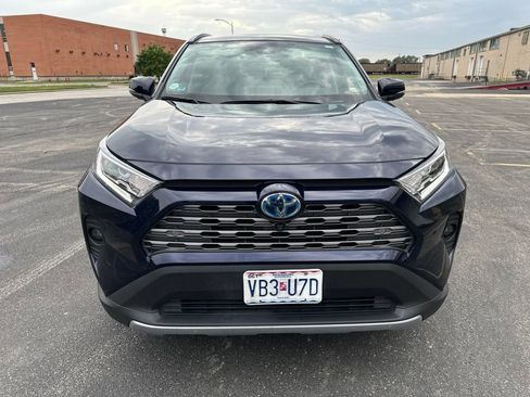 Used 2021 Toyota RAV4 Limited AWD/4WD image 2