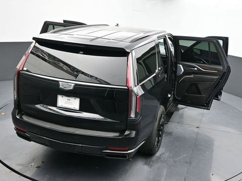 Used 2024 Cadillac Escalade Sport Platinum w/ LPO, ONYX Package image 70