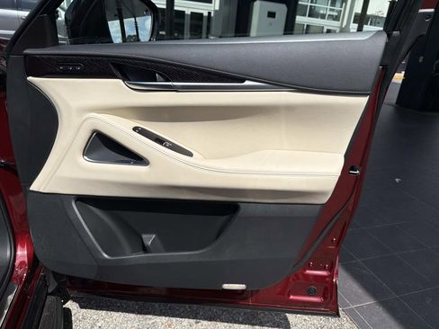 Used 2024 INFINITI QX60 Sensory w/ Vision Package AWD/4WD image 14