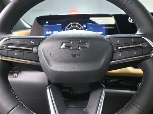 New 2026 Chevrolet Equinox ACTIV w/ Convenience Package III image 21