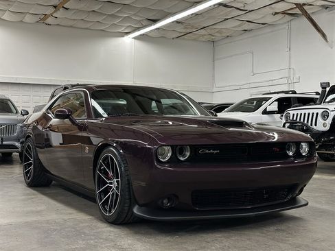 Used 2021 Dodge Challenger R/T Scat Pack RWD image 1