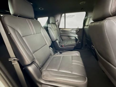 Used 2022 Chevrolet Tahoe RST w/ Luxury Package AWD/4WD image 30