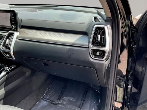 Certified 2023 Kia Sorento SX AWD/4WD image 27