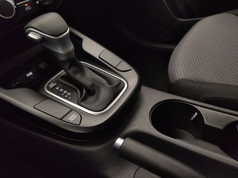 Used 2025 Kia Soul LX image 26