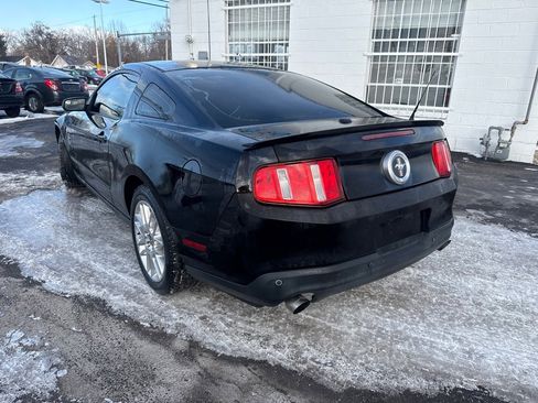 Used 2012 Ford Mustang Premium image 8