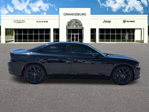 Used 2023 Dodge Charger SXT w/ Blacktop Package RWD image 9