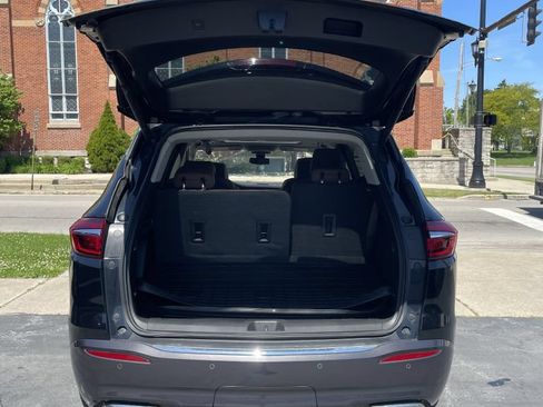 Used 2018 Buick Enclave Avenir w/ Trailering Package AWD/4WD image 13
