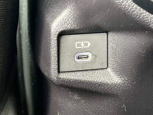Used 2025 Toyota Grand Highlander FWD image 19