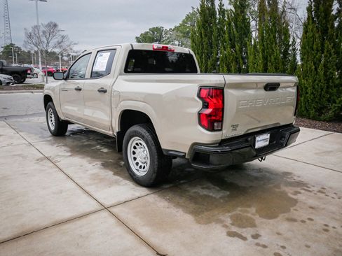 Used 2024 Chevrolet Colorado W/T image 8