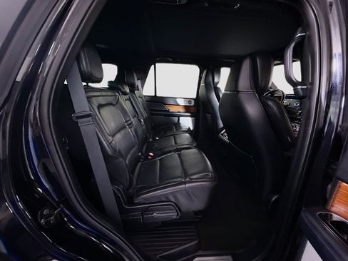 Used 2019 Lincoln Navigator Reserve w/ Cargo Package AWD/4WD image 27