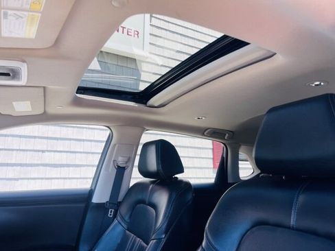 Used 2024 Honda HR-V EX-L image 10