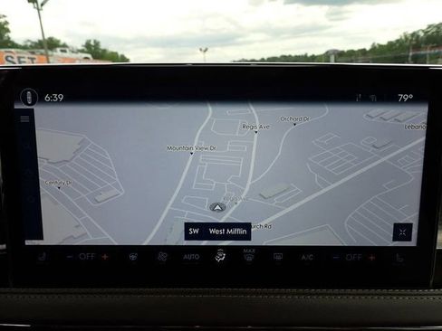Used 2024 Lincoln Corsair AWD w/ Equipment Group 101A image 27