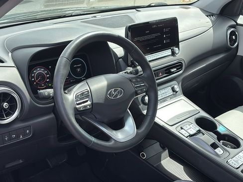 Used 2023 Hyundai Kona Limited w/ Cargo Package FWD image 23
