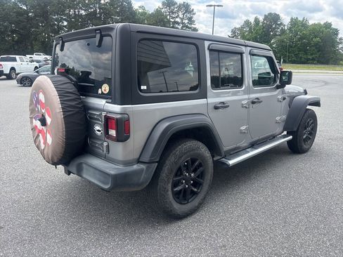 Used 2019 Jeep Wrangler Unlimited Sport S AWD/4WD image 8