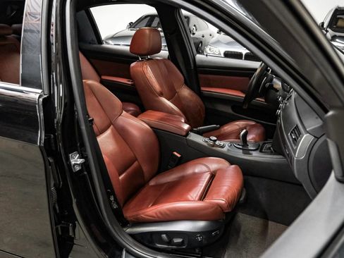 Used 2011 BMW M3 Sedan image 35