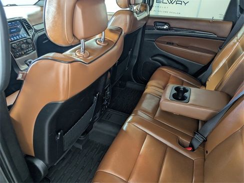 Used 2021 Jeep Grand Cherokee Overland image 15