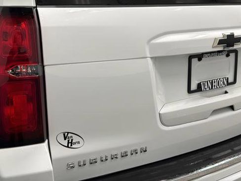 Used 2020 Chevrolet Suburban Premier image 39