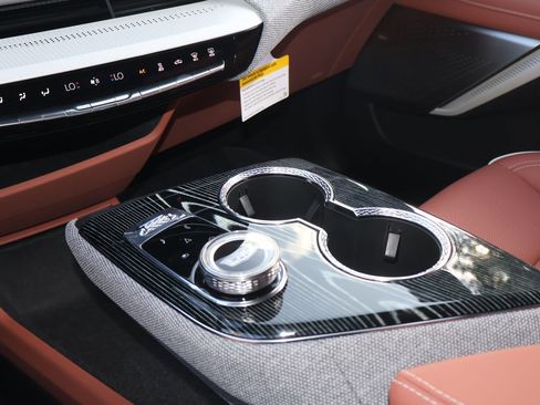 New 2026 Cadillac Optiq Sport 2 w/ LPO, Floor Liner Package RWD image 27