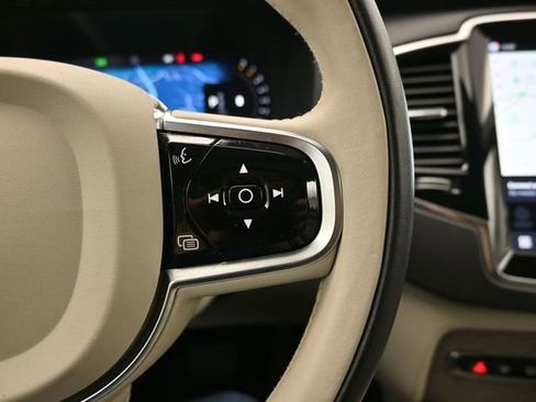 Used 2023 Volvo XC90 B6 Plus w/ Protection Package Premier AWD/4WD image 24
