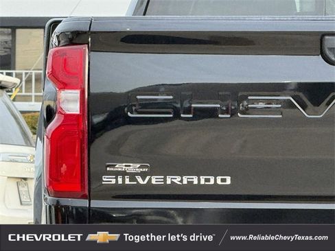 Used 2022 Chevrolet Silverado 2500 LTZ w/ LTZ Premium Texas Edition image 11