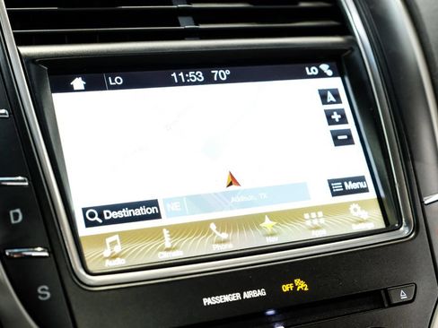 Used 2017 Lincoln MKX Reserve w/ Lincoln MKX Climate Package FWD image 30
