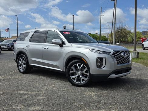 Used 2021 Hyundai Palisade SEL w/ Convenience Package FWD image 2