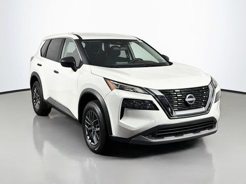 Used 2023 Nissan Rogue S AWD/4WD image 1