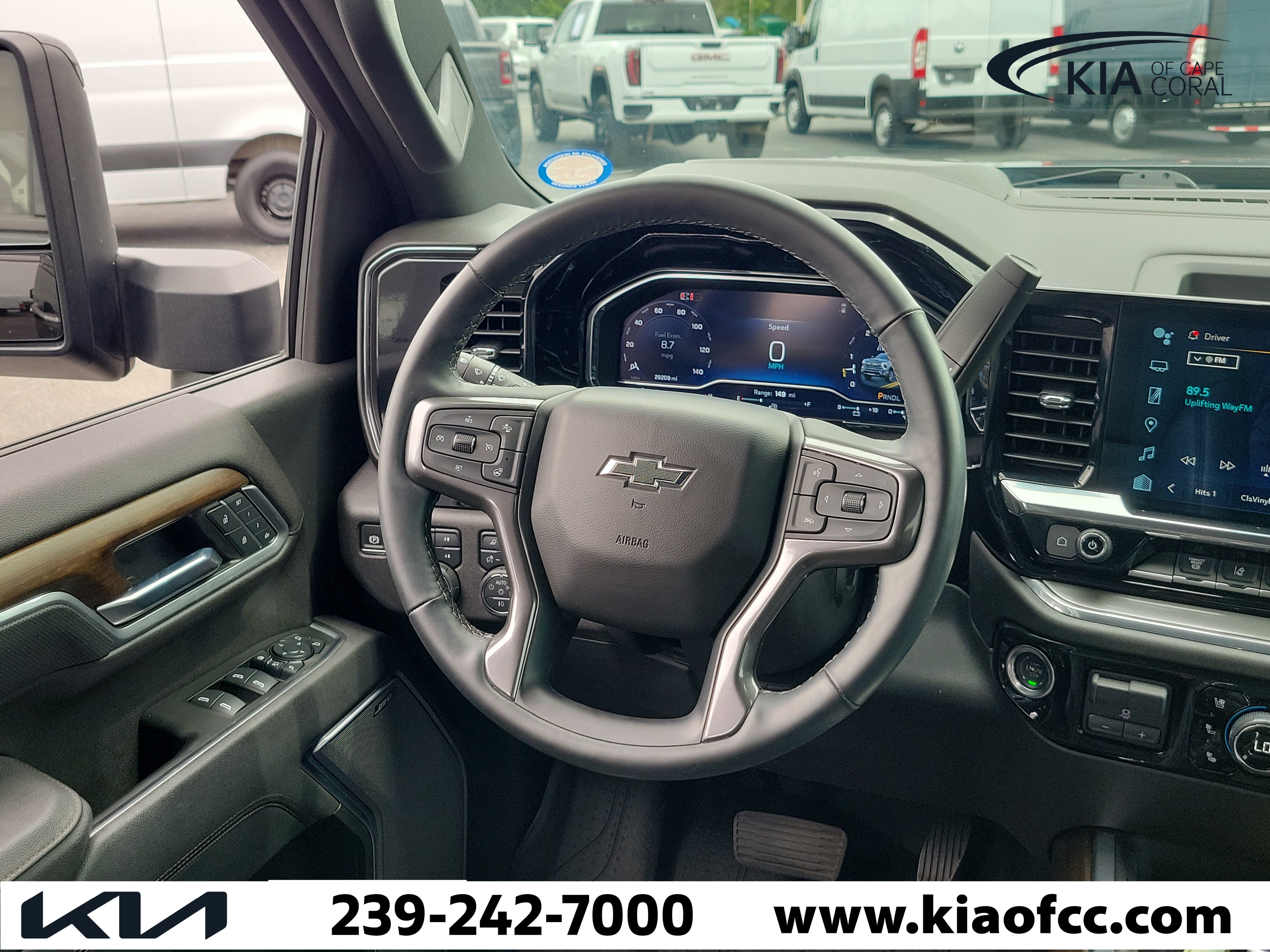 Used 2025 Chevrolet Silverado 2500 High Country w/ Midnight Edition AWD/4WD image 16