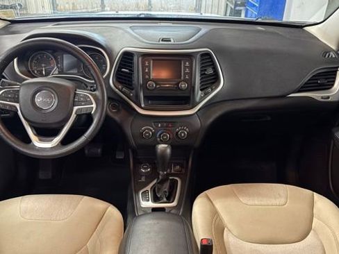 Used 2017 Jeep Cherokee Sport AWD/4WD image 26