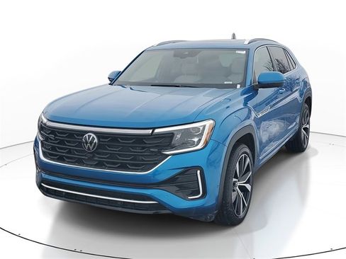 Used 2024 Volkswagen Atlas Cross Sport SEL Premium R-Line image 2