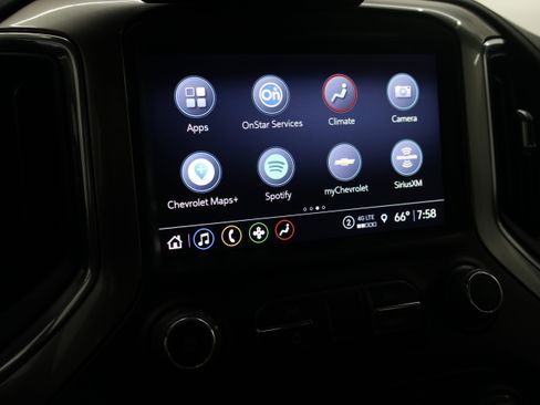 Used 2022 Chevrolet Silverado 2500 LT w/ Convenience Package image 44